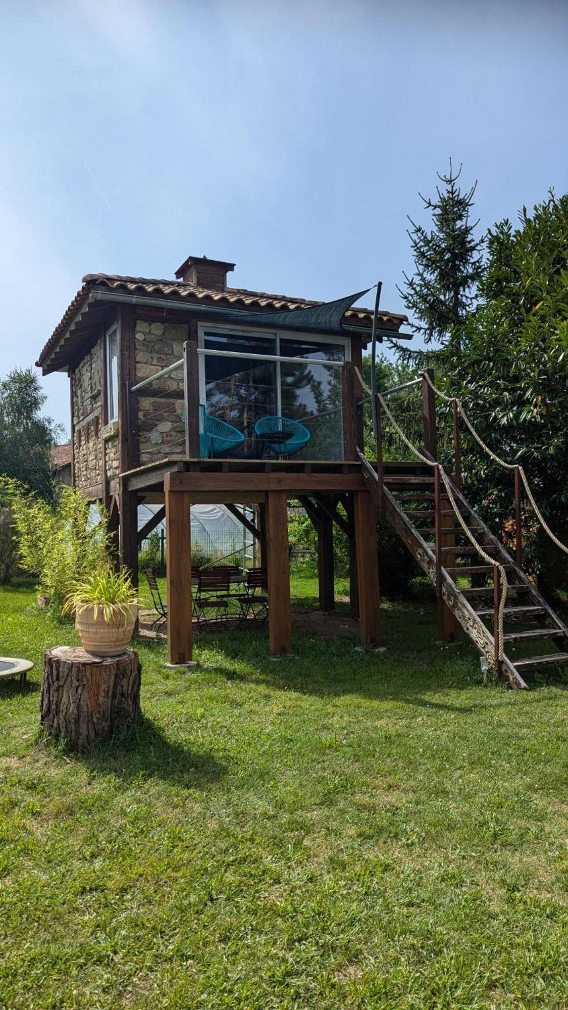 Les Genets Otel Orleat Dış mekan fotoğraf
